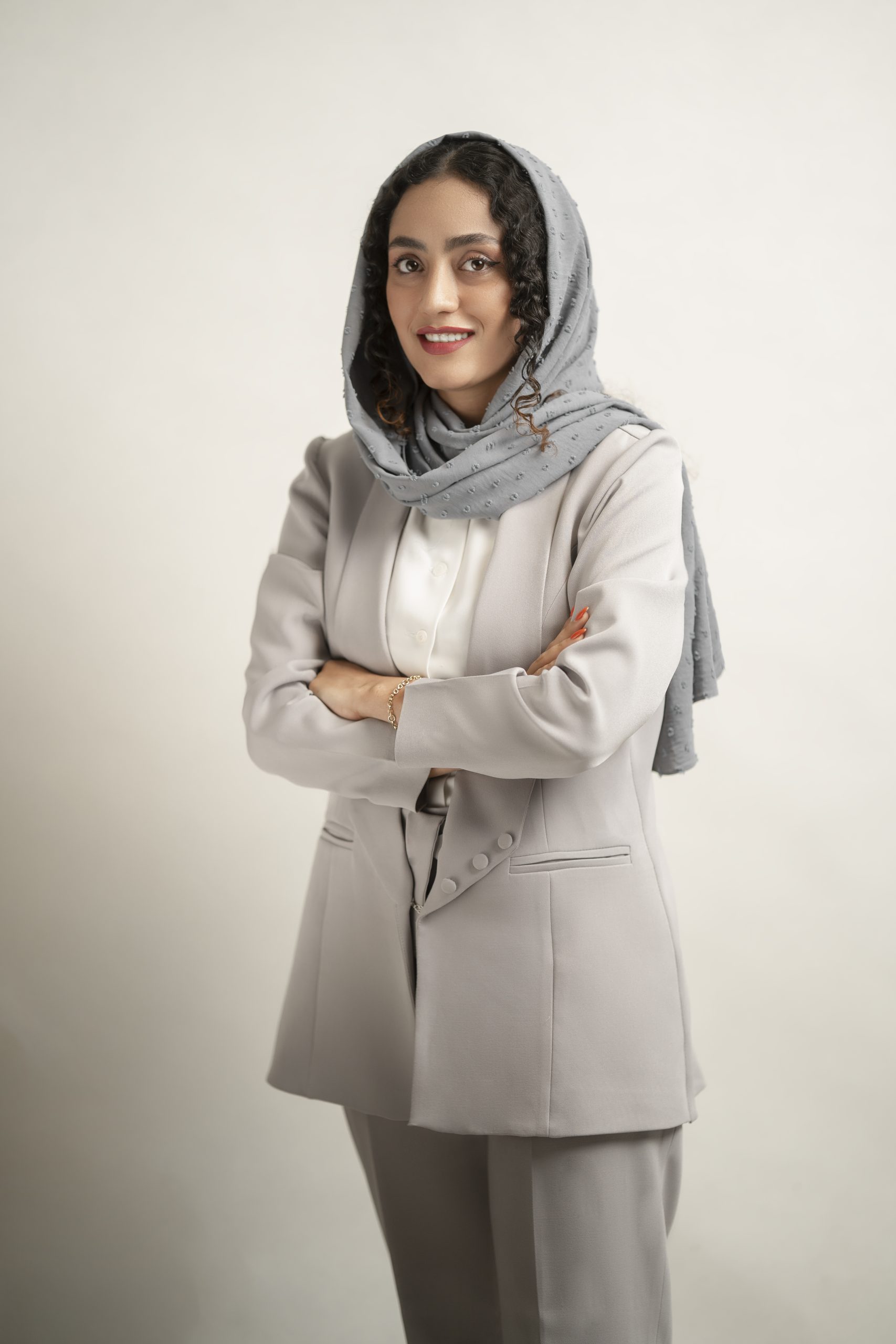 فاطمه زهرا احمدی،طراح